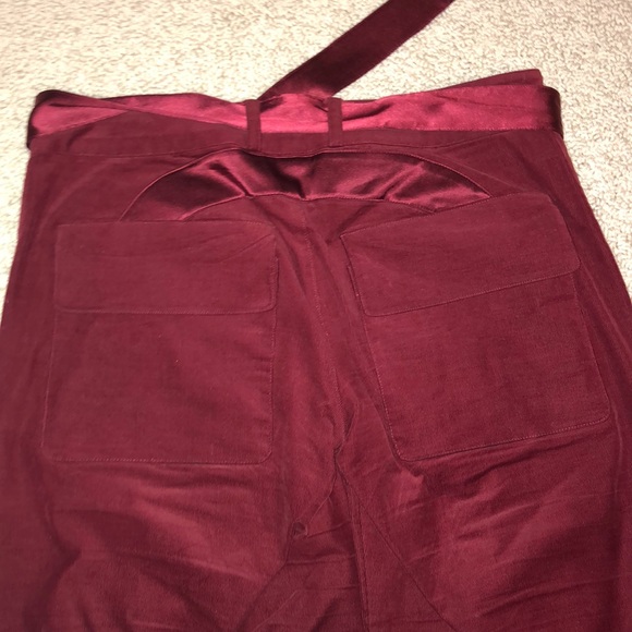 Bebe Burgundy wine corduroy pants silk belt - Picture 8 of 8